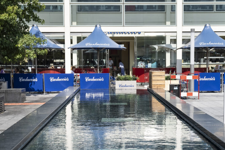 caldecotte-lake-residential-apartments-milton-keynes-shopping-centre-intu-milton-keynes-high-street-shopping-shopping-centre-community-life-days-out