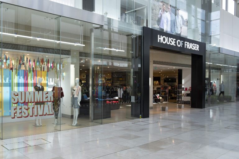 caldecotte-lake-residential-apartments-milton-keynes-shopping-centre-intu-milton-keynes-high-street-shopping-shopping-centre-house-of-fraser